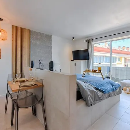 Sea View & Suite: 3min * Fréjus