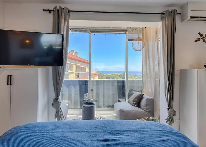 Sea View & Suite: 3min Fréjus